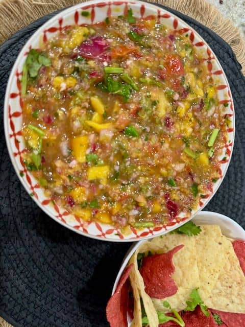 Fresh Mango Salsa - A summery tropical spin to the regular salsa! recipe