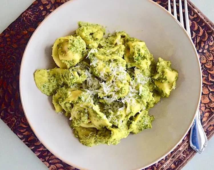 Kale and White Bean Pesto Tortellini recipe