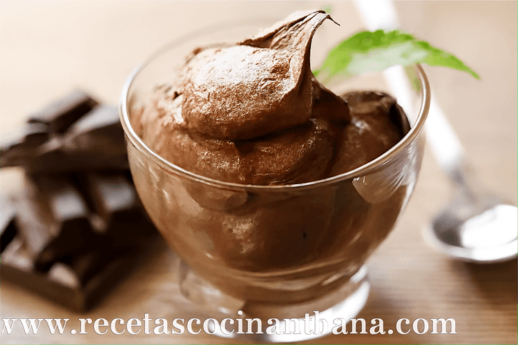 Mascarpone Mousse with Chocolate recipe
