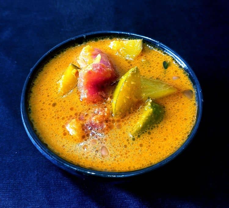 Tomato Mango Curry recipe