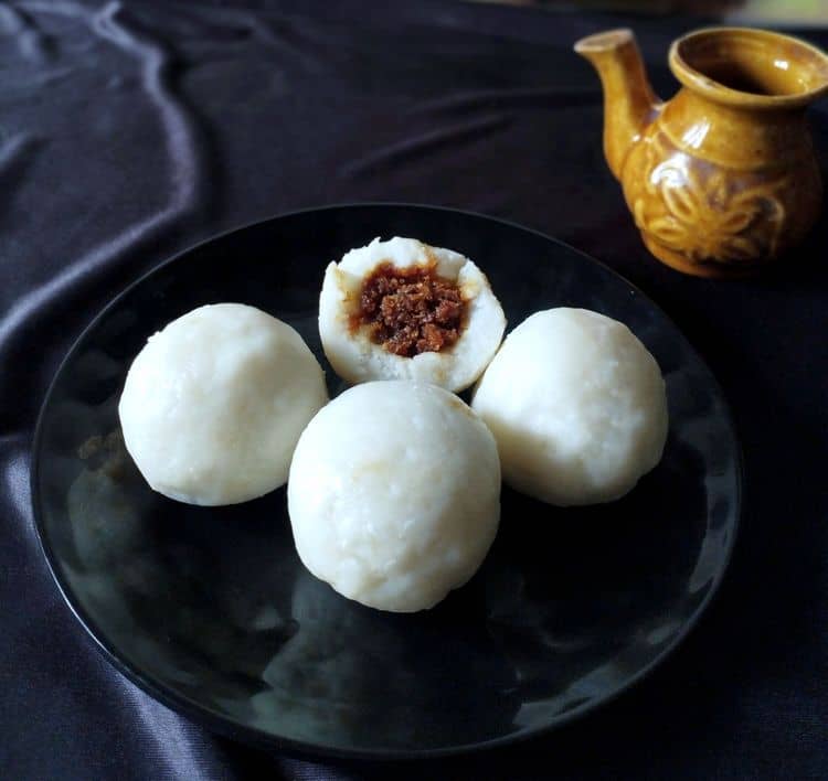 Kozhukatta / Sweet Rice Dumplings recipe