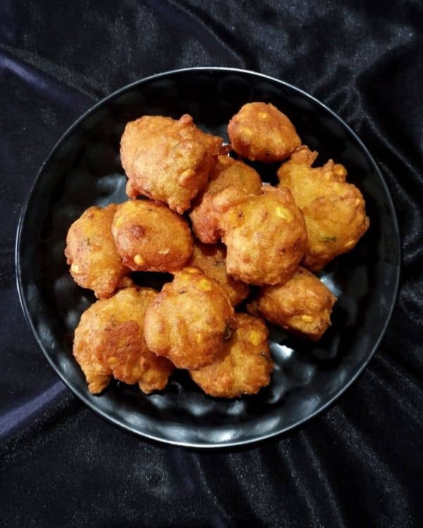Kara Vadai / Spicy Fritters recipe