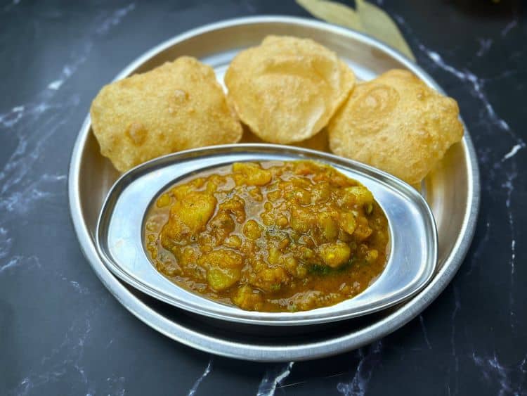 Hotel Style Aloo Curry for Poori | Spicy Potato Curry | South Indian Poori Aloo Masala Recipe recipe