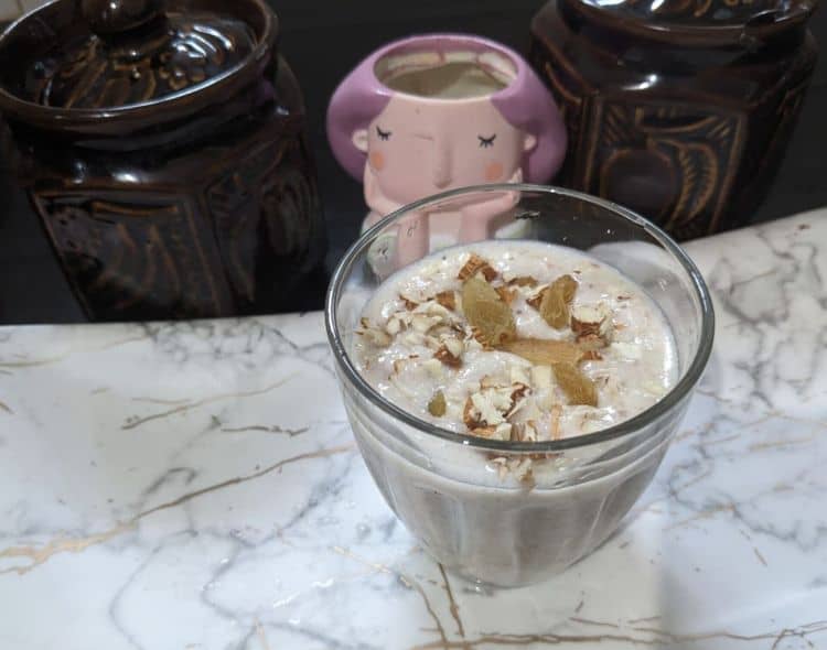 Banana with nuts smoothie  recipe