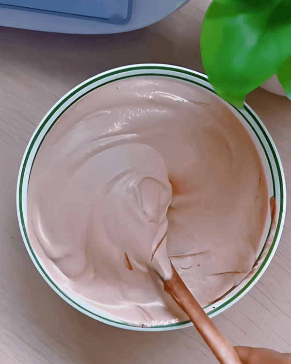 Creamy Nutella Cake Filling recipe