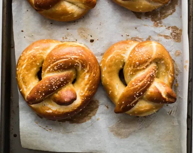 Homemade Soft Pretzels recipe