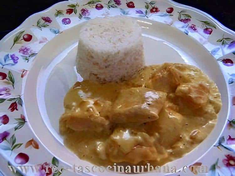 Chicken with Coconut Sauce recipe