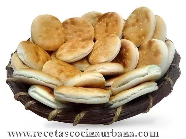Hallullas: Traditional Chilean Bread recipe