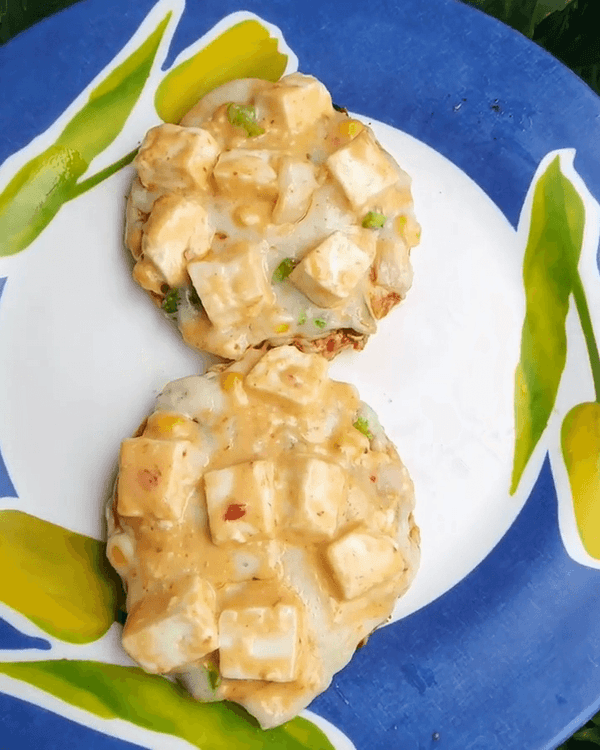 Schezwan Paneer Mini Pizza recipe