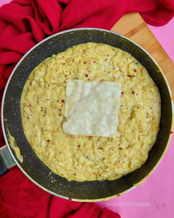 White Sauce Maggie recipe