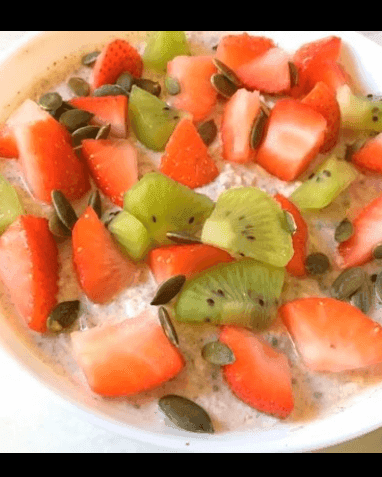 Strawberry & Kiwi Overnight Oats recipe