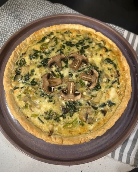 Golden Butter Crust Quiche with Mushroom, Spinach & Broccoli  recipe