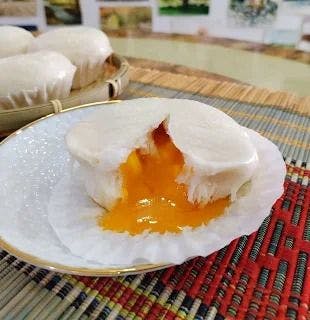 Liu Sha Bao (Salted Egg Yolk Custard Buns) recipe