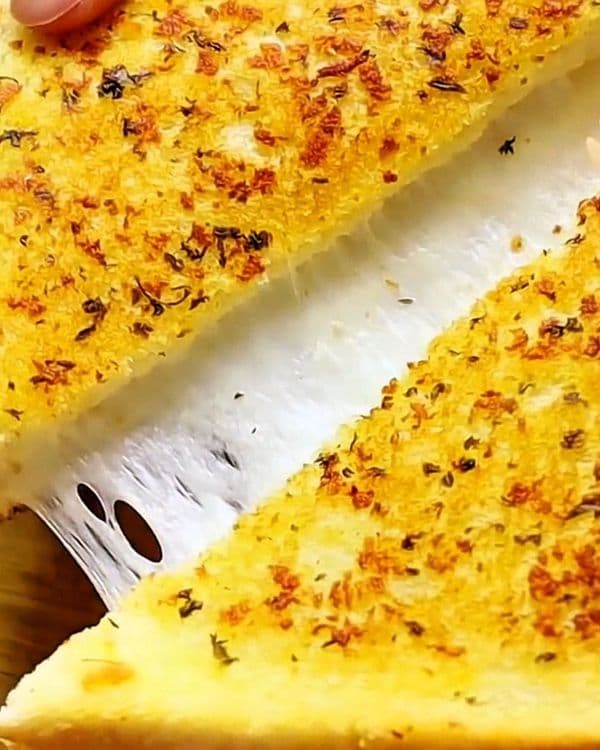 Cheesy Garlic Sandwich recipe