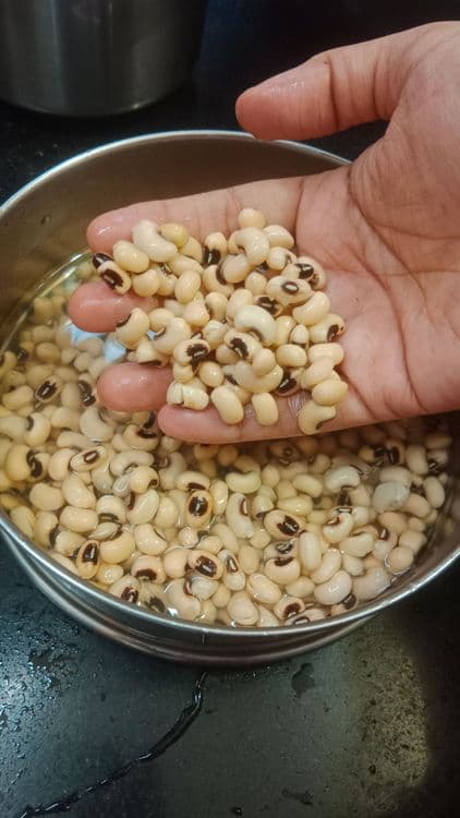 Black-eye Pea Indian Curry | Chawli chi Amti recipe