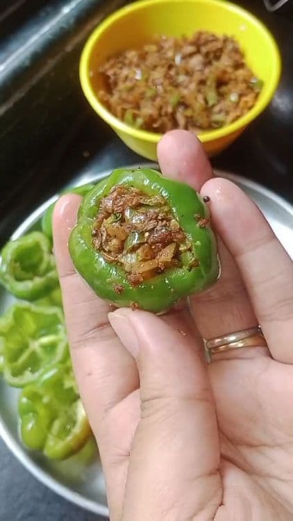 Stuffed Capsicum Fry / Bharwa Mirch Fry recipe