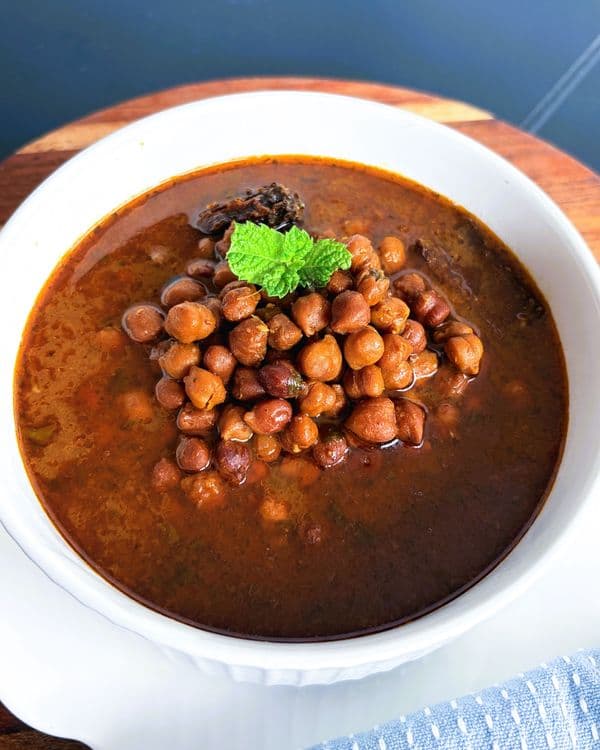 Easy Kala Chana Curry (Black Chickpea Curry) recipe