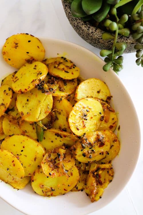 Aloo ki Katli (Spiced Potato Slices) recipe