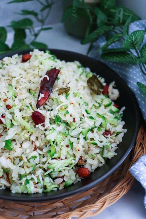 Southekayi Avalakki (Cucumber Poha)- South Indian Breakfast recipe