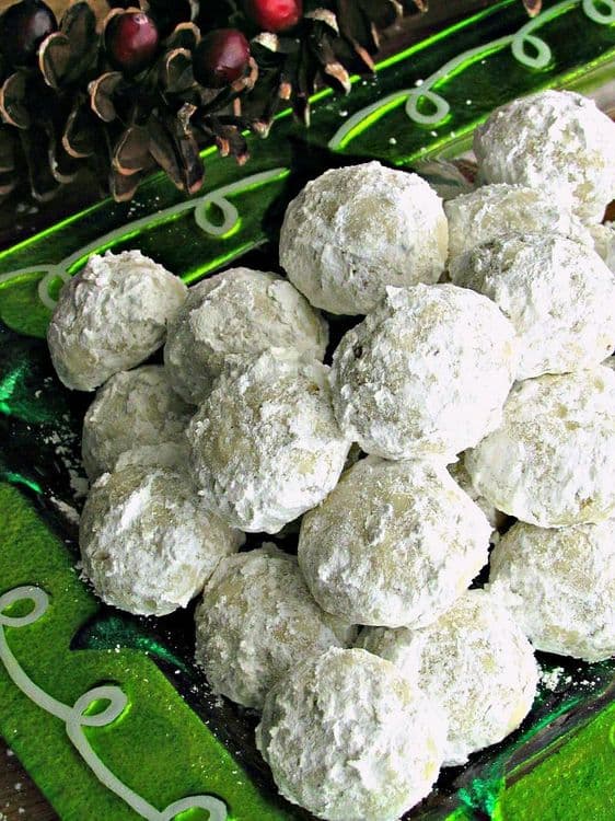 Pecan Snowball Cookies recipe
