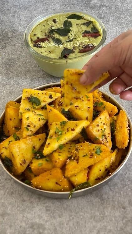 Suji Besan Dhokla with Coconut Chutney recipe