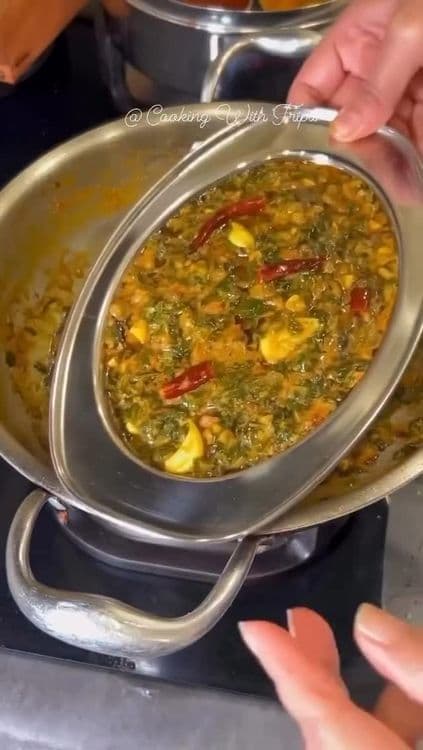 Dhaba Style Lasooni Methi recipe