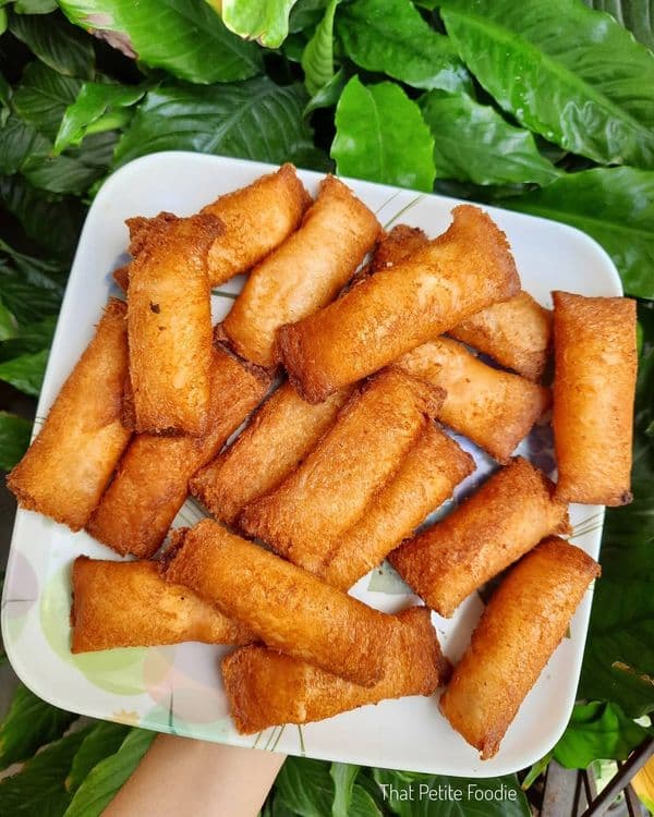 Dahi Bread Rolls recipe