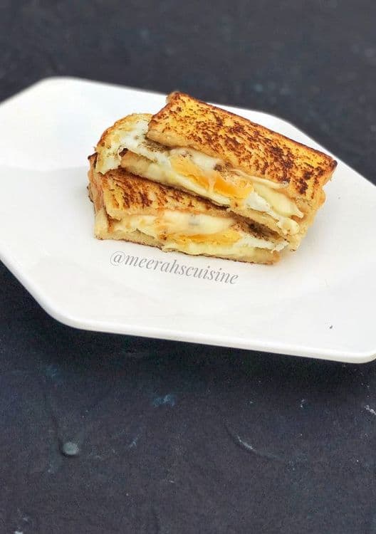 Cheesy Egg Toast recipe