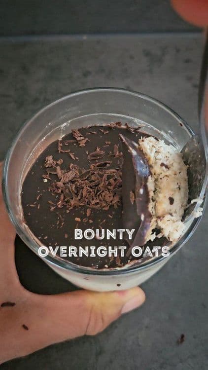 Bounty Overnight Oats Pot recipe