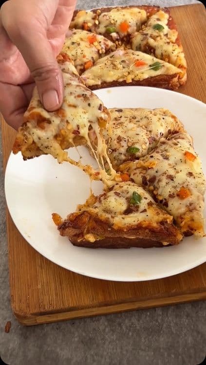 Jhatpat Bread Pizza recipe