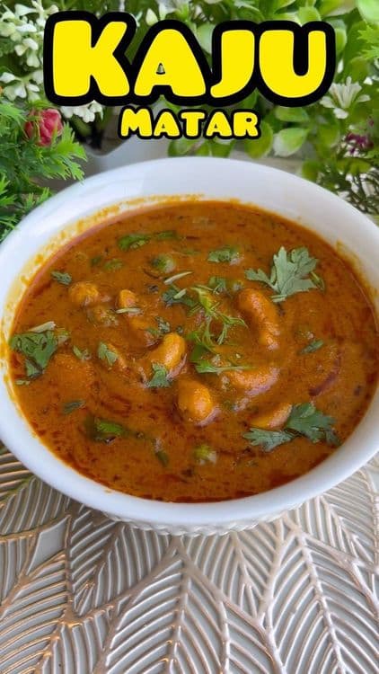 Restaurant Style Kaju Matar recipe