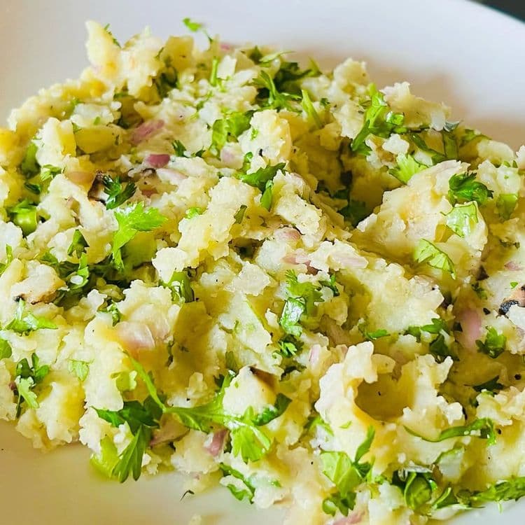 Bhuna Aloo ka Bharta recipe