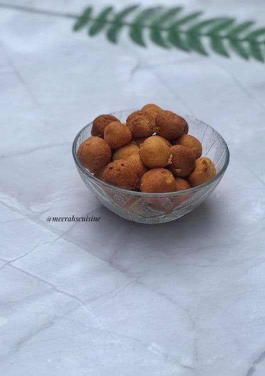Gullisuwa (Milk Balls) recipe