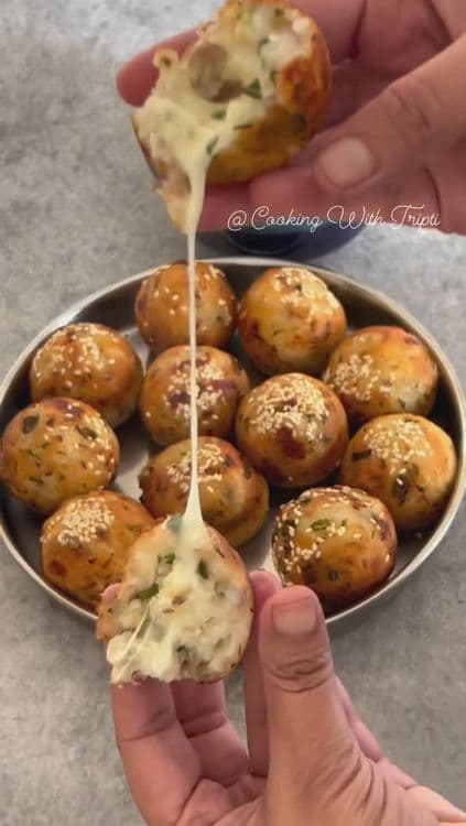 Sago Cheese Balls with Tomato Garlic Chutney recipe