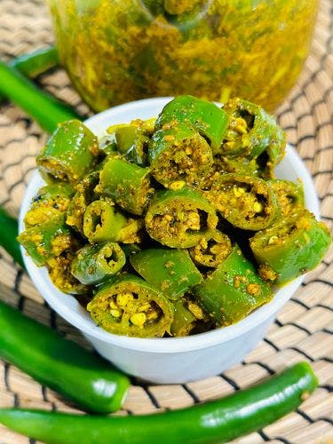 Green Chilli Pickle recipe