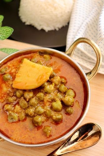 Green Chickpeas Curry recipe
