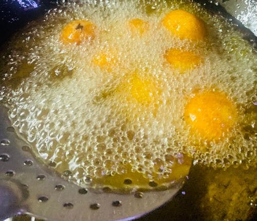 Chilli-Garlic-Potato-Balls-Frying-Potato-Balls-In-Oil.jpg