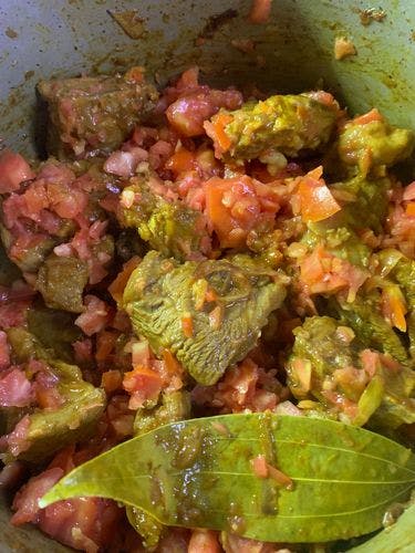 Lahori-Karahi-Mutton-Chopped-Tomatoes-And-Bay-Leaf.jpg