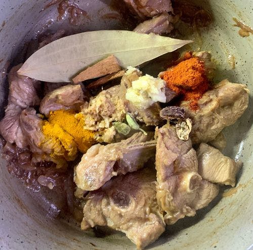 Lahori-Karahi-Mutton-Spices-With-Mutton.jpg