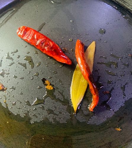 Machhi-Do-Pyaza-Indian-Fish-Curry-Bay-Leaf-Whole-Chilli-Tempering.jpg