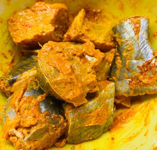 Machhi-Do-Pyaza-Indian-Fish-Curry-Fish-Marinated-Bowl.jpg
