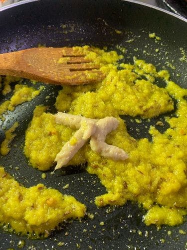 Machhi-Do-Pyaza-Indian-Fish-Curry-Ginger-Garlic-Paste-Onion-Tempering.jpg