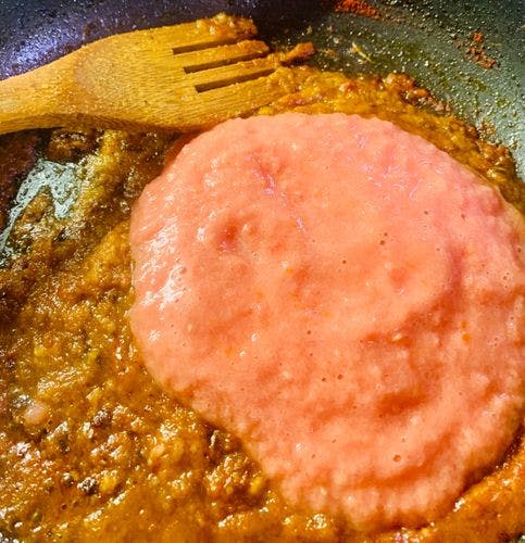 Machhi-Do-Pyaza-Indian-Fish-Curry-Ground-Tomato-Tempering.jpg