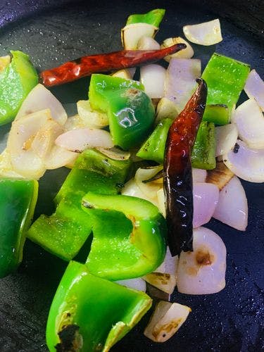 Machhi-Do-Pyaza-Indian-Fish-Curry-Tempered-Onion-Casicum.jpg