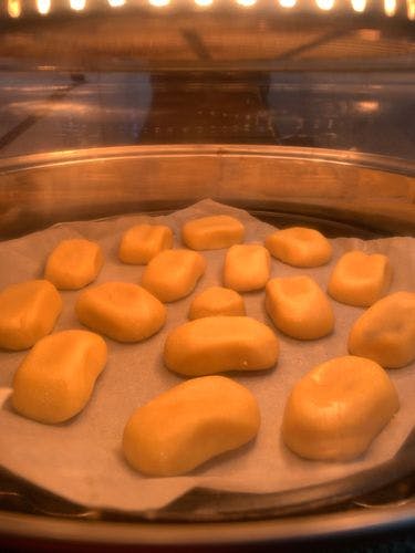Nankhatai-Cookies-in-Oven.jpg