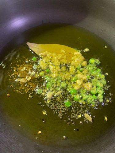 Tangy-Curd-Spiced-Cauliflower- (Masaledar-Dahi-Gobi)-Green-Chillies-Ginger-Tempering.jpg