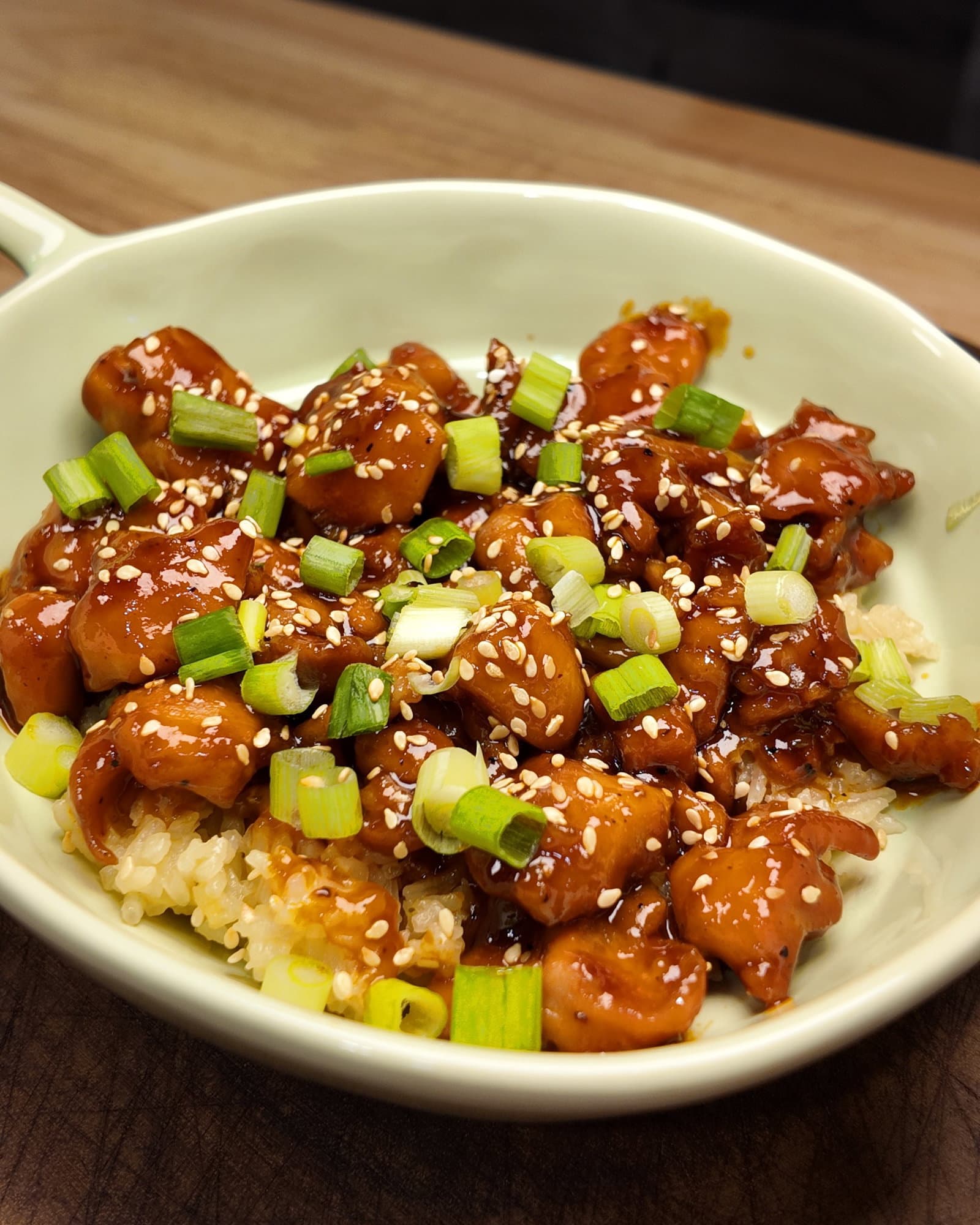 Sticky Korean Chicken Bowls recipe