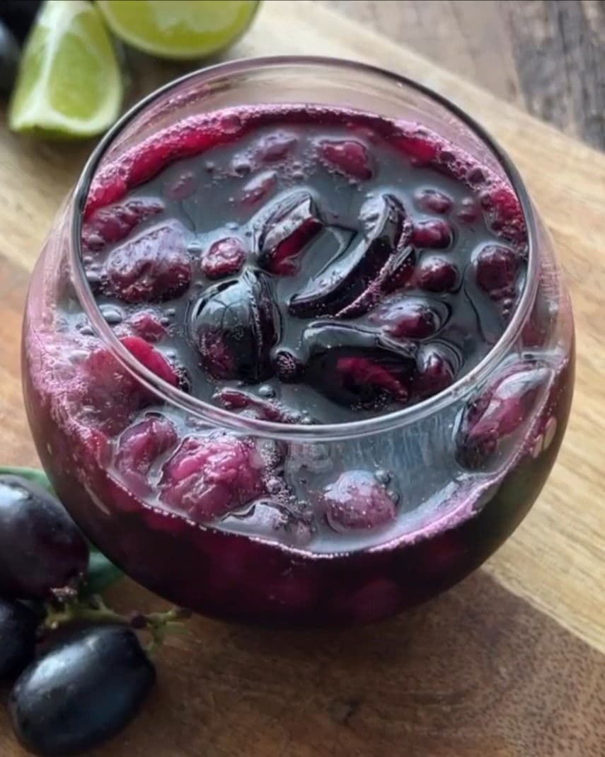 Ball Grapes Juice recipe