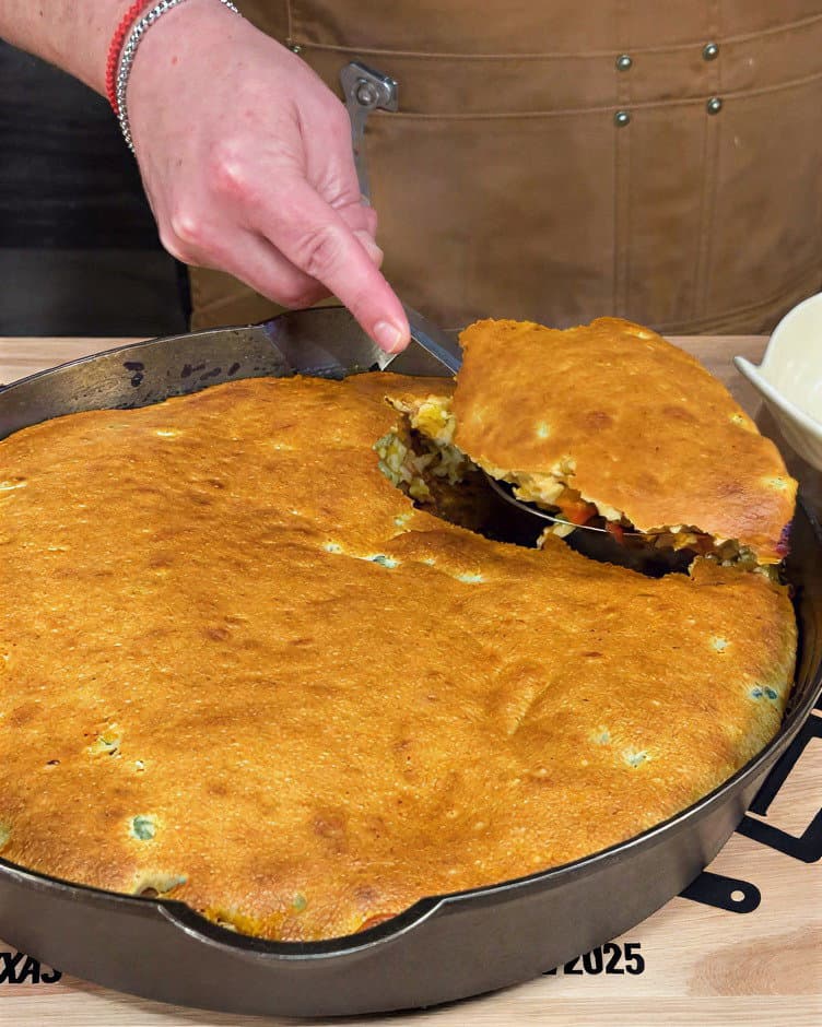 Skillet Beef and Cornbread Casserole recipe