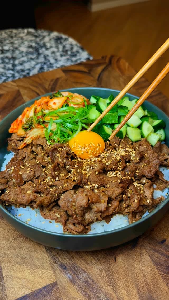 Bulgogi (Korean BBQ Beef) Rice Bowl recipe